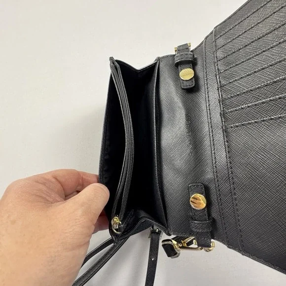 Michael Kors Jet Set Saffiano Leather Smartphone Crossbody Black Gold Timeless - Picture 9 of 10